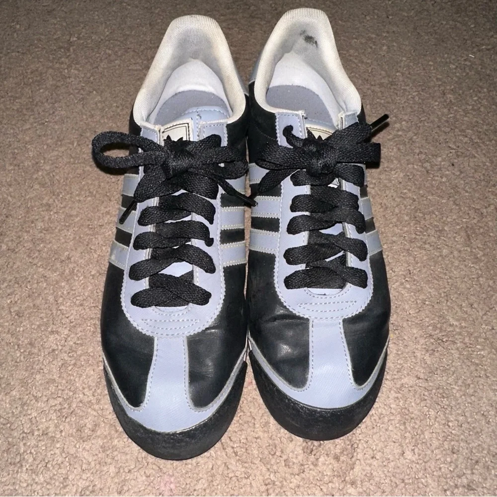 Adidas Men's Black and Light Gray Sneakers